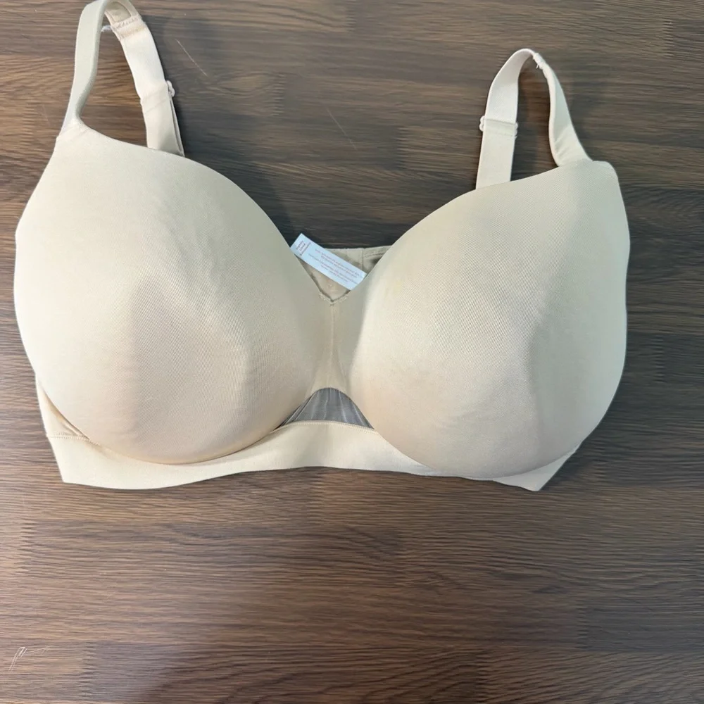 Cacique Light Beige Lightly‎ Lined Comfort Bra Sz 40H